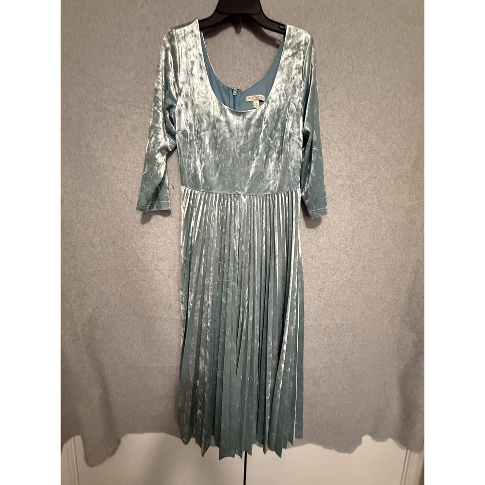 Eva Mendes Dress Womens‎ Medium Blue Crushed Velvet Pleated Fit Flare Midi Party